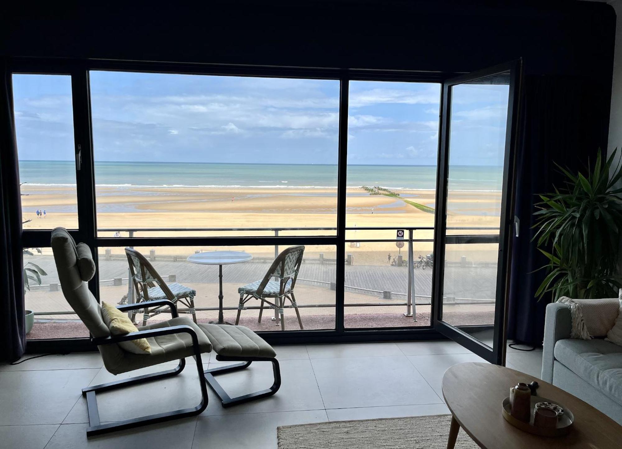 Panoramic Seaview Apartment With Free Private Garage 奥斯滕德 外观 照片